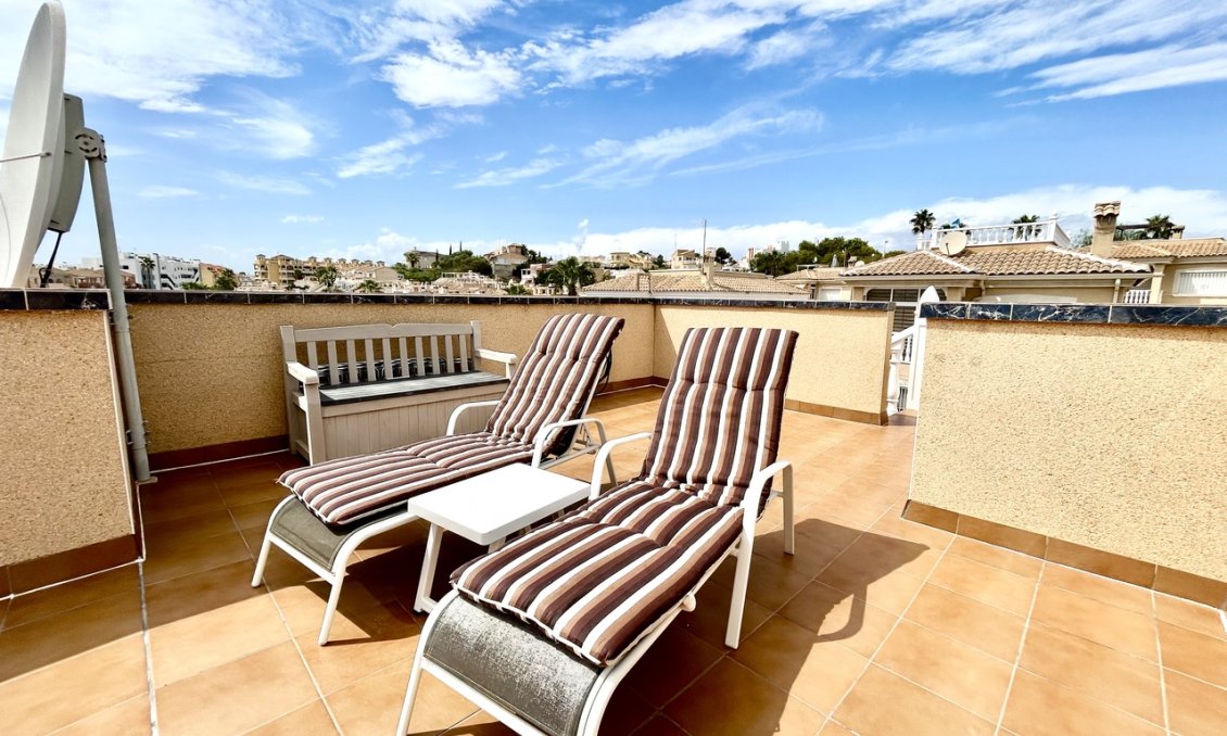 Wiederverkauf - Villa -
Villamartin - Costa Blanca