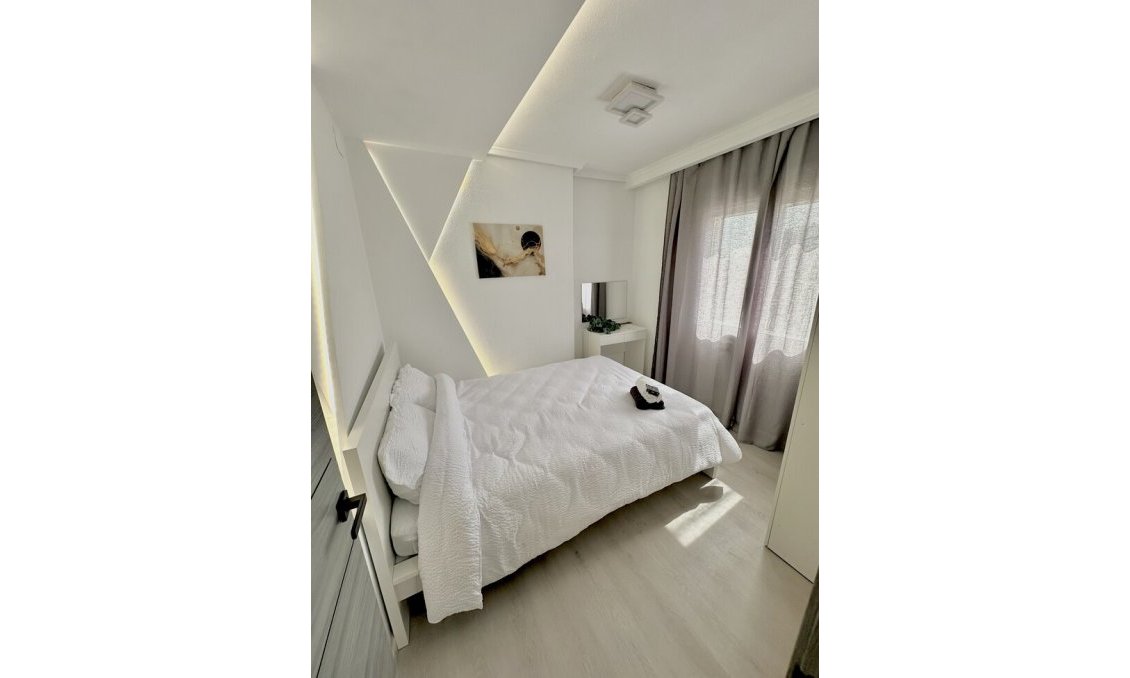 Wiederverkauf - Wohnung -
Torrevieja - Centro