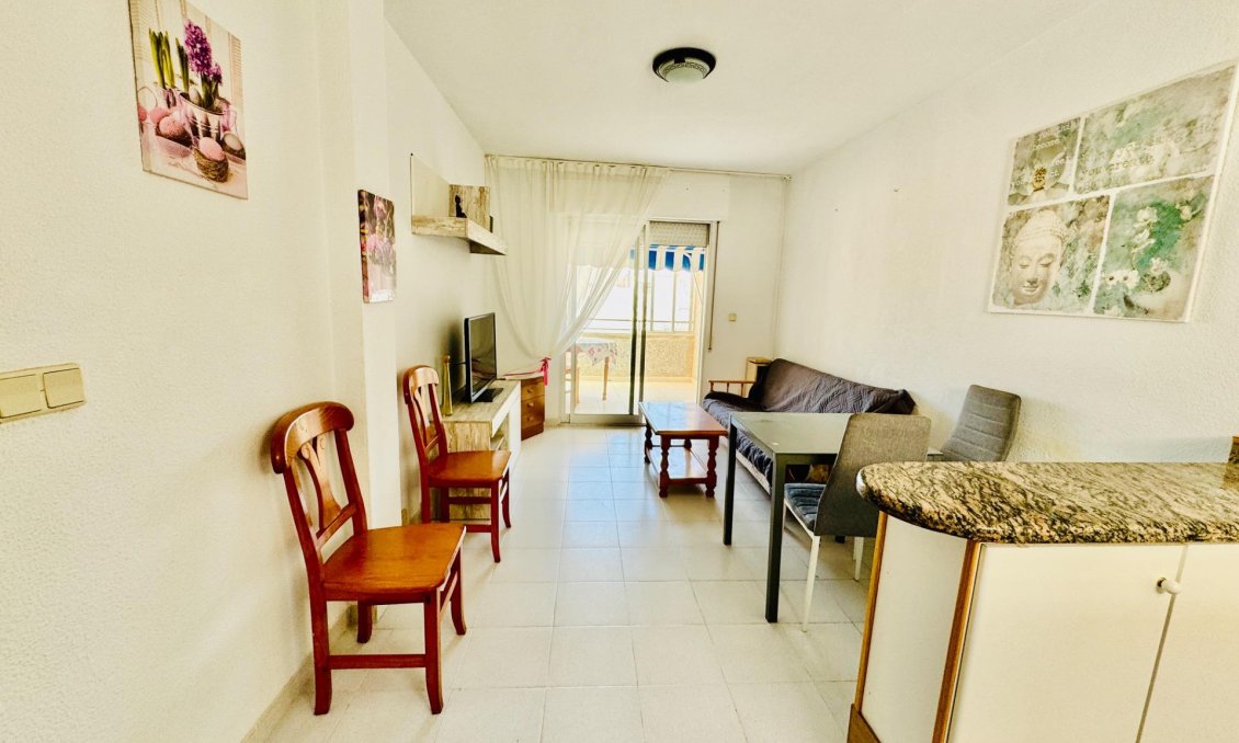 Wiederverkauf - Penthouse -
Torrevieja - Estacion De Autobuses
