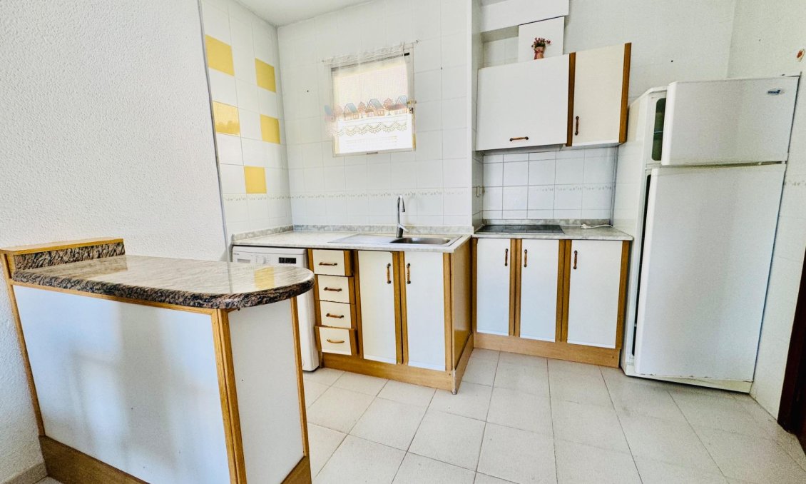 Wiederverkauf - Penthouse -
Torrevieja - Estacion De Autobuses