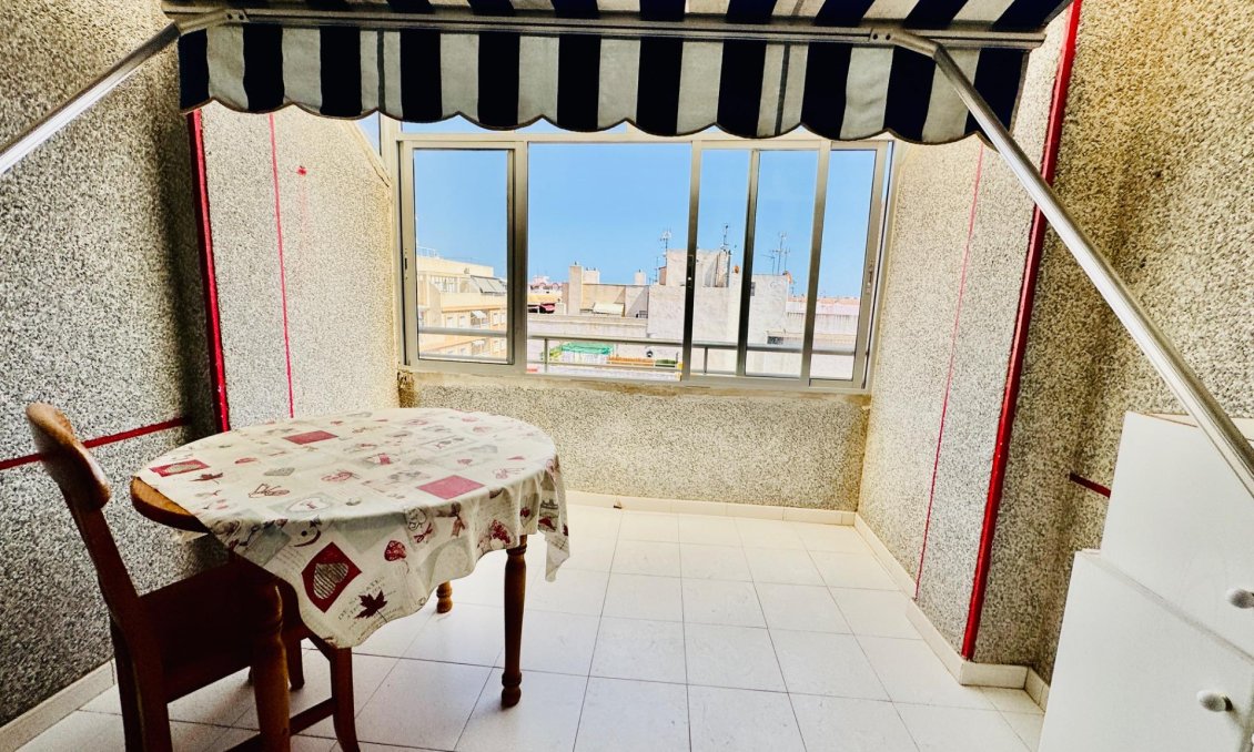Wiederverkauf - Penthouse -
Torrevieja - Estacion De Autobuses