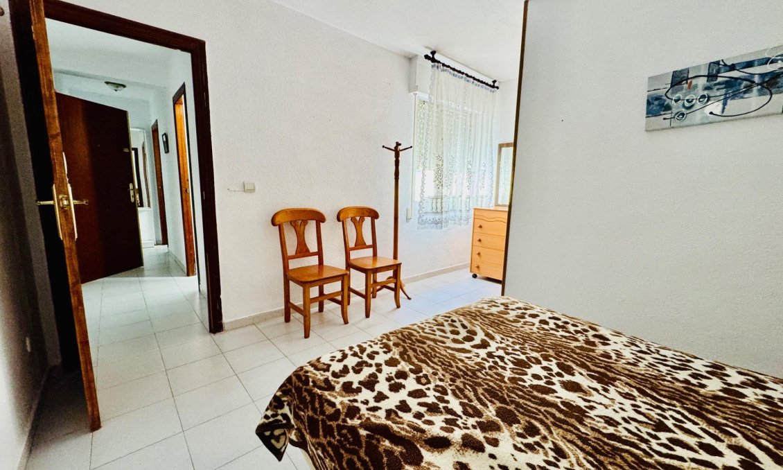 Wiederverkauf - Penthouse -
Torrevieja - Estacion De Autobuses