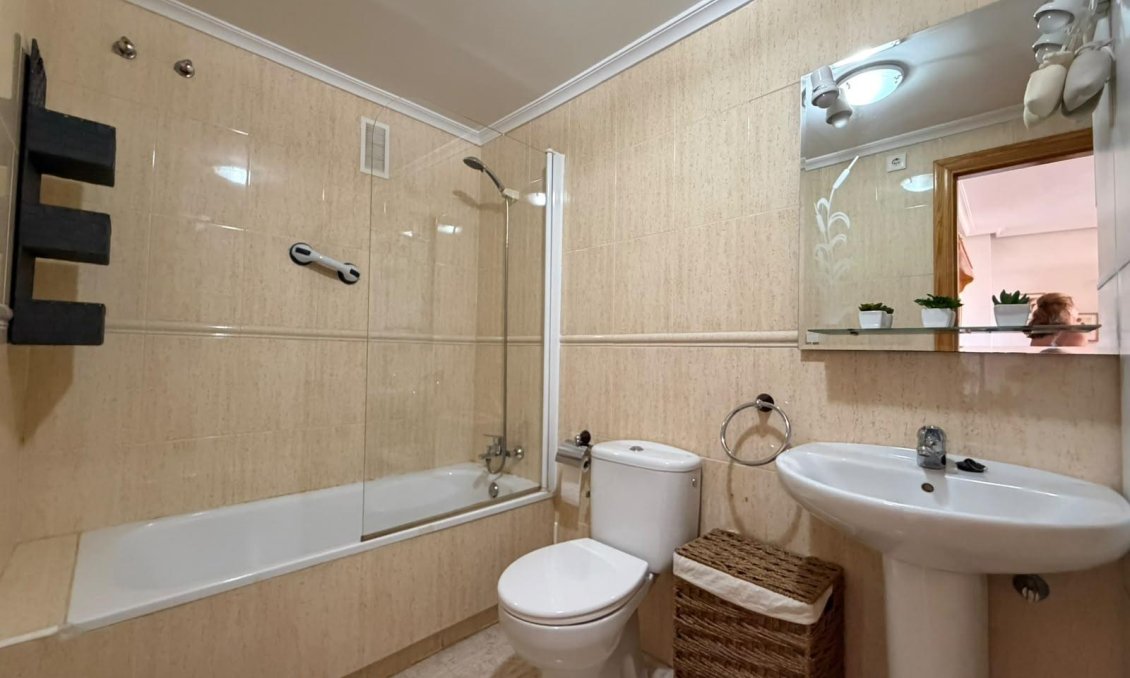 Wiederverkauf - Wohnung -
Torrevieja - Los Europeos