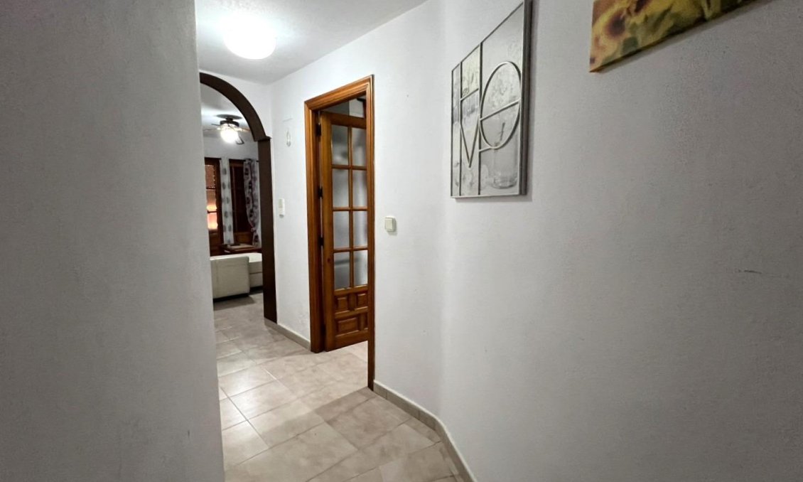 Wiederverkauf - Wohnung -
Torrevieja - Playa de los Locos