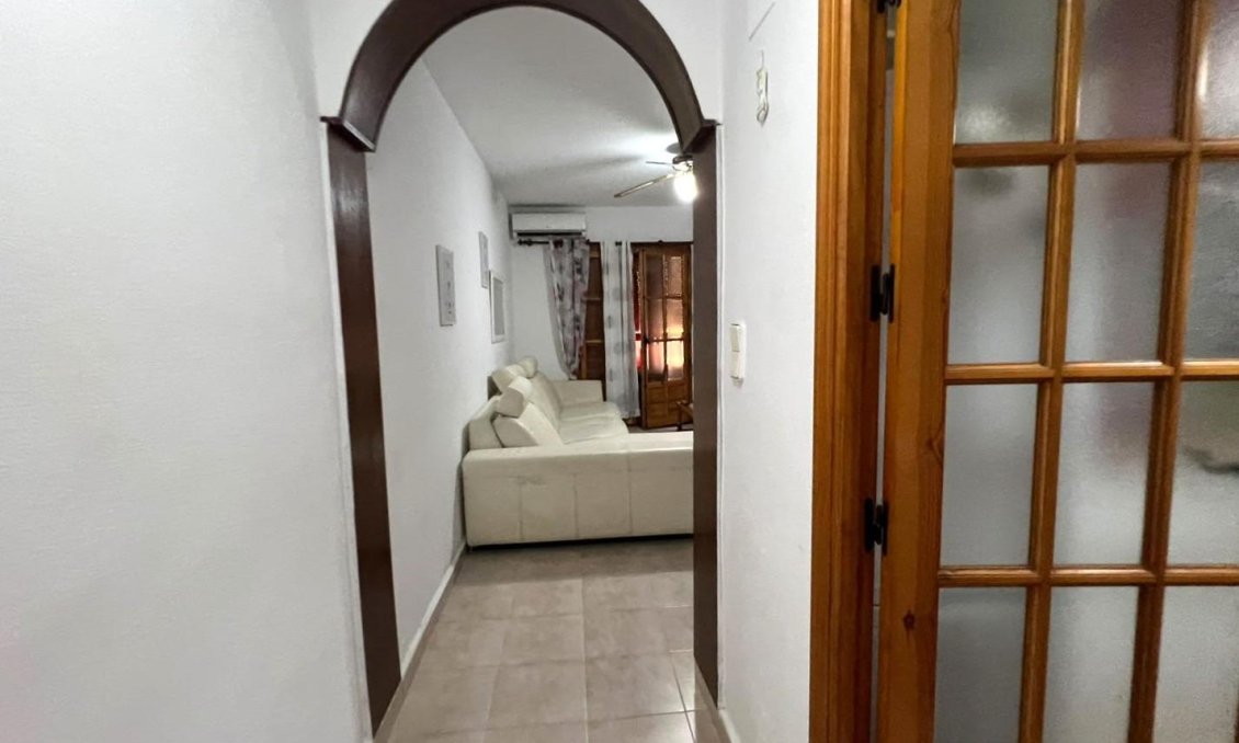 Wiederverkauf - Wohnung -
Torrevieja - Playa de los Locos