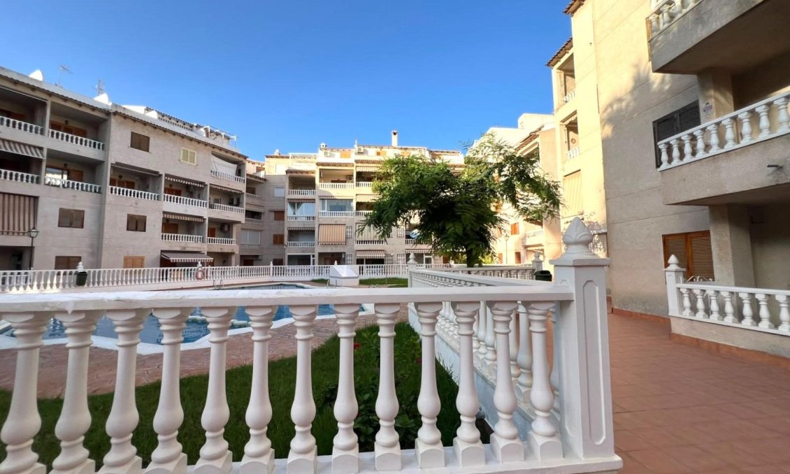 Wiederverkauf - Wohnung -
Torrevieja - Playa de los Locos