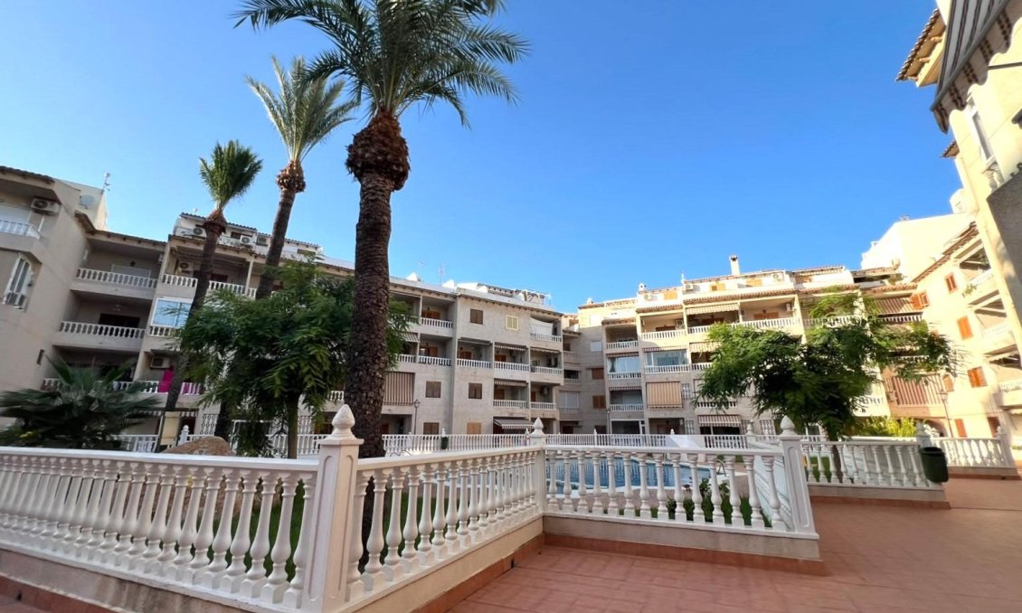 Wiederverkauf - Wohnung -
Torrevieja - Playa de los Locos