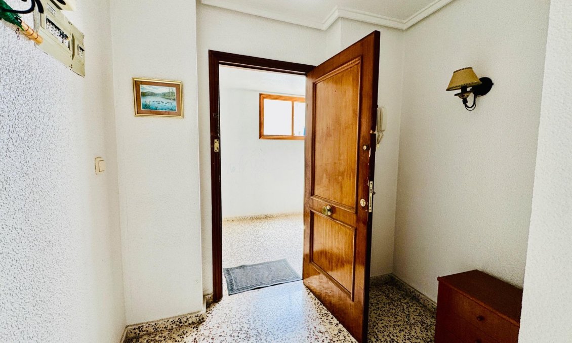 Wiederverkauf - Wohnung -
Torrevieja - Acequion
