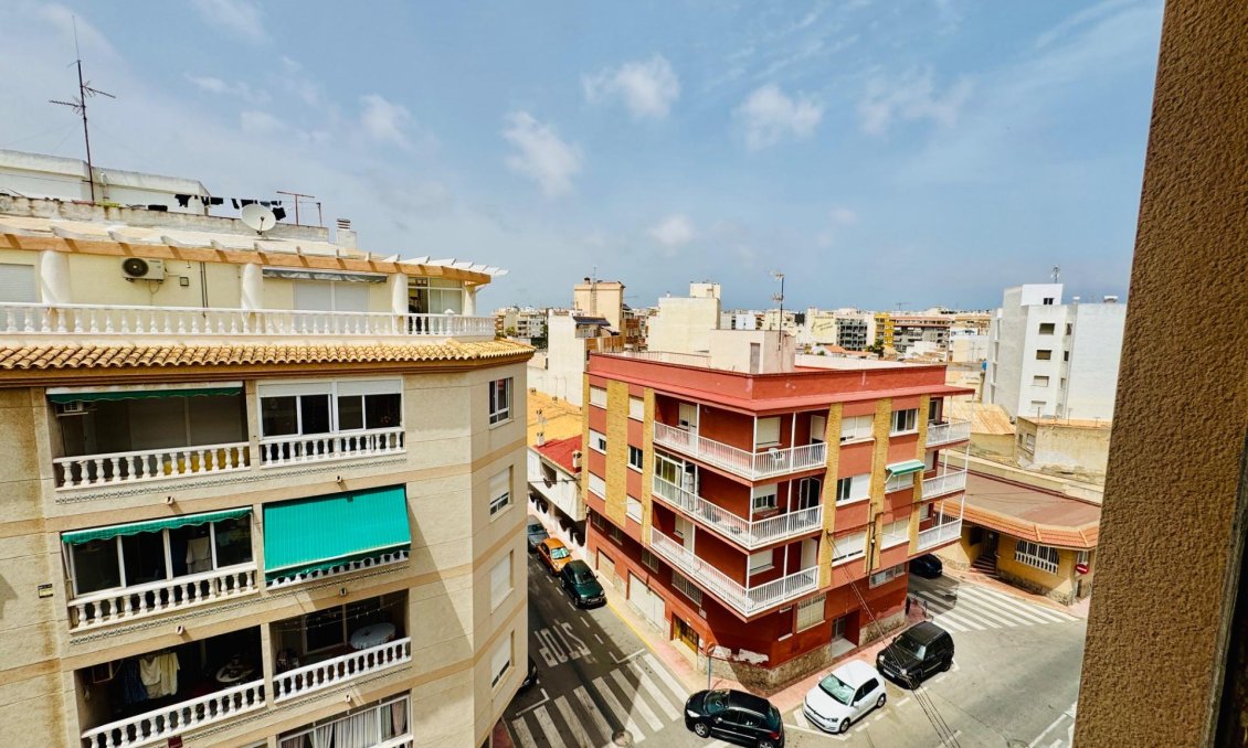 Wiederverkauf - Wohnung -
Torrevieja - Acequion