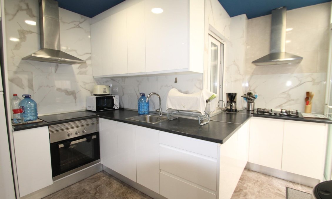Wiederverkauf - Wohnung -
Torrevieja - Playa De Los Naufragos