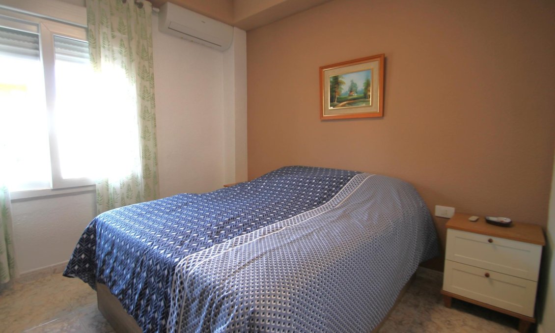 Wiederverkauf - Wohnung -
Torrevieja - Playa De Los Naufragos
