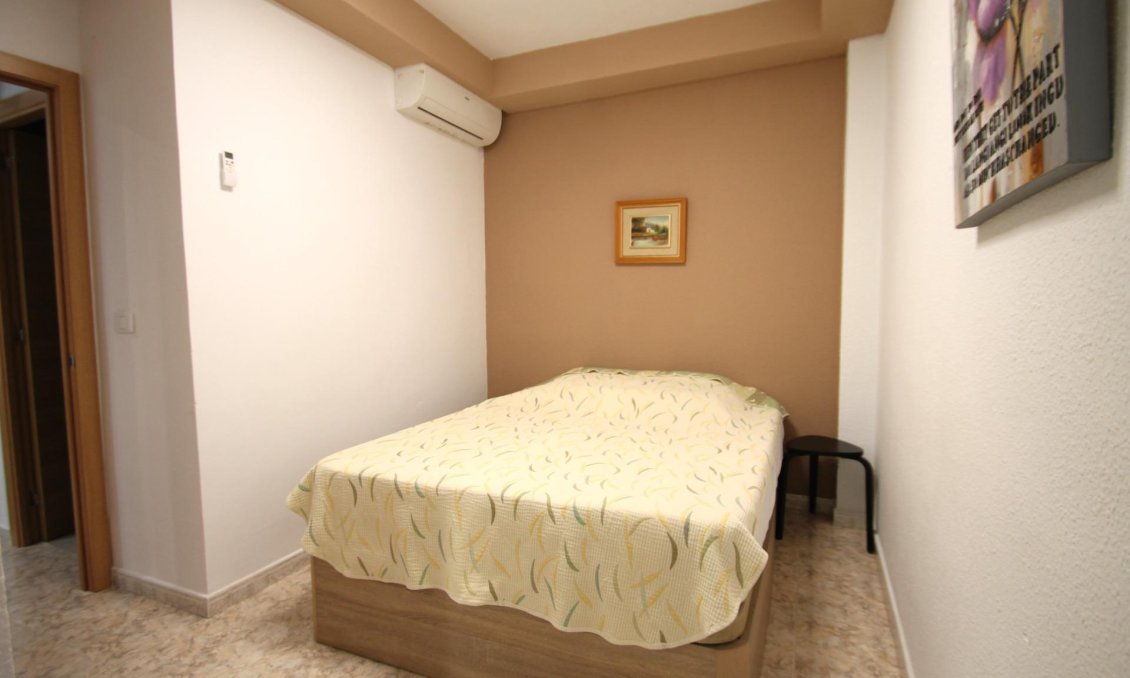 Wiederverkauf - Wohnung -
Torrevieja - Playa De Los Naufragos