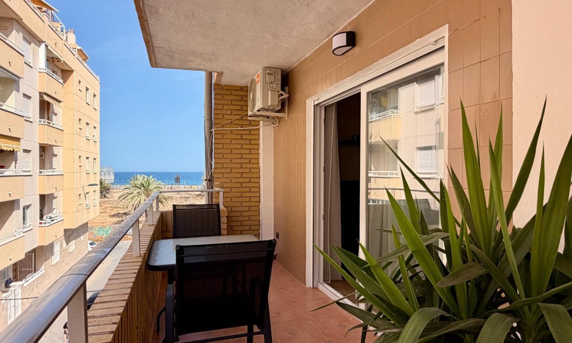 Wiederverkauf - Wohnung -
Torrevieja - Playa del Cura
