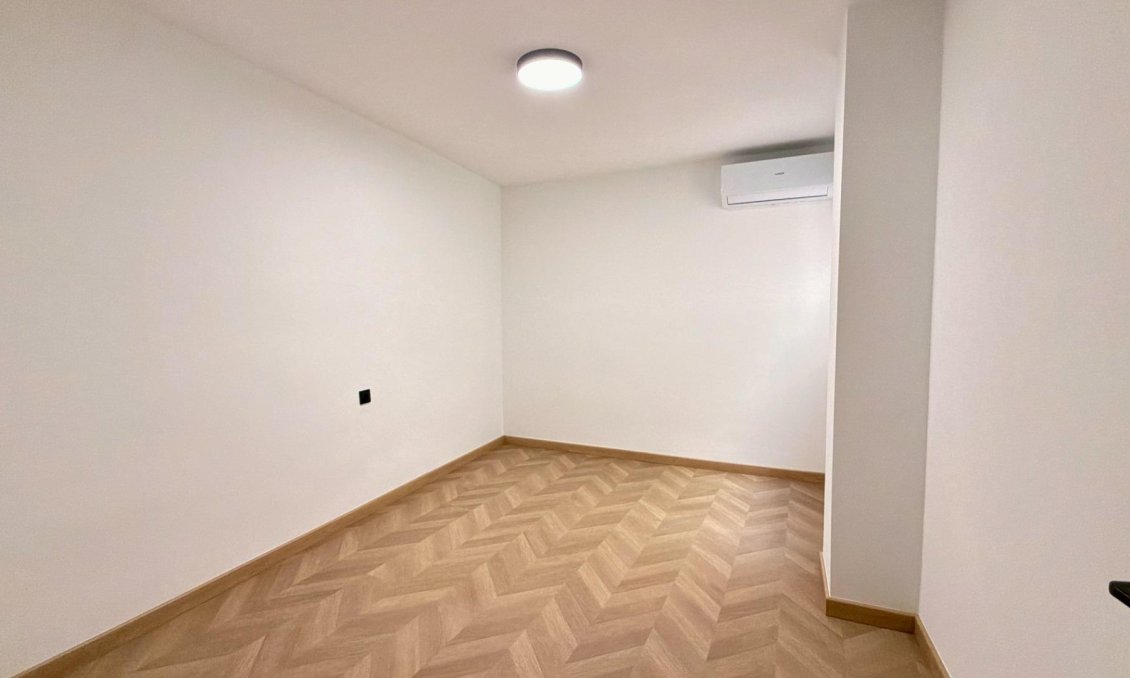 Wiederverkauf - Wohnung -
Torrevieja - Playa del Cura