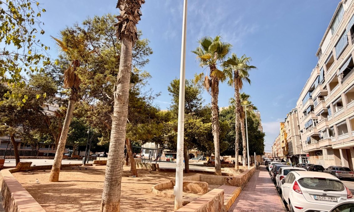 Wiederverkauf - Wohnung -
Torrevieja - Playa del Cura