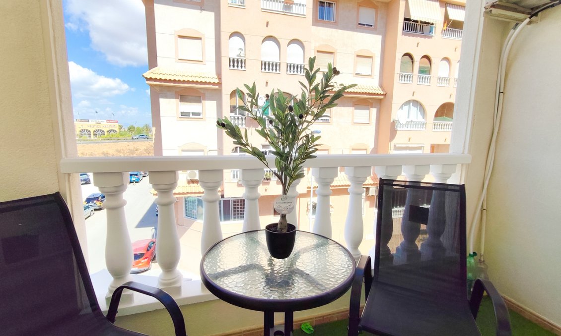 Wiederverkauf - Wohnung -
Torrevieja - Costa Blanca