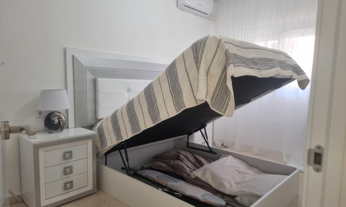 Wiederverkauf - Wohnung -
Torrevieja - Playa de los Locos