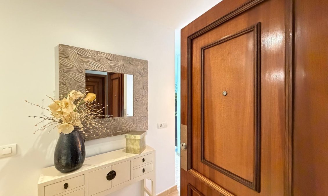 Wiederverkauf - Wohnung -
Torrevieja - Paseo Maritimo