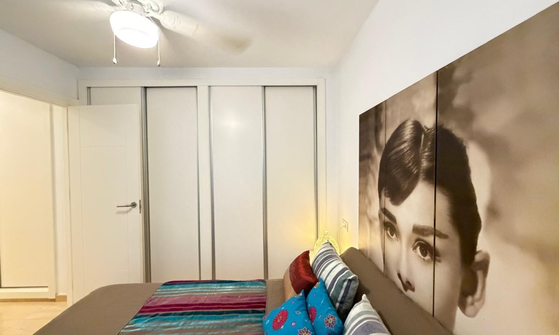 Wiederverkauf - Wohnung -
Torrevieja - Paseo Maritimo