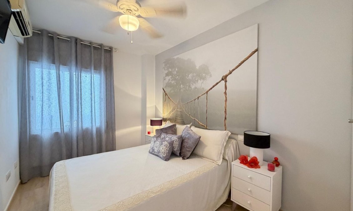 Wiederverkauf - Wohnung -
Torrevieja - Paseo Maritimo