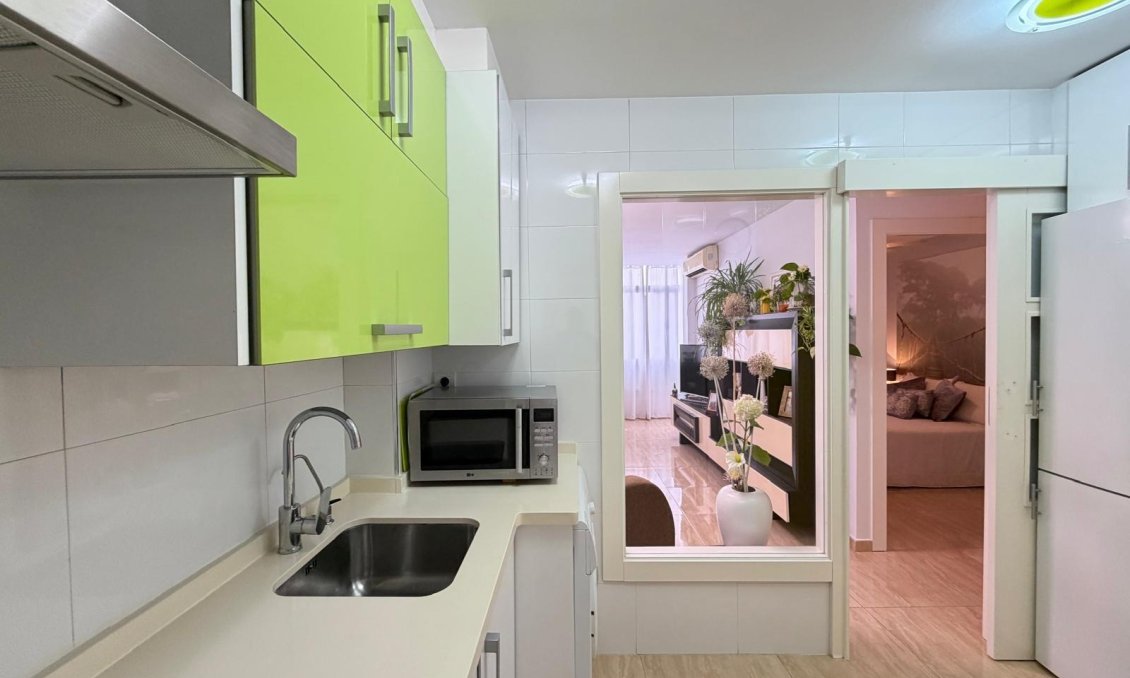 Wiederverkauf - Wohnung -
Torrevieja - Paseo Maritimo