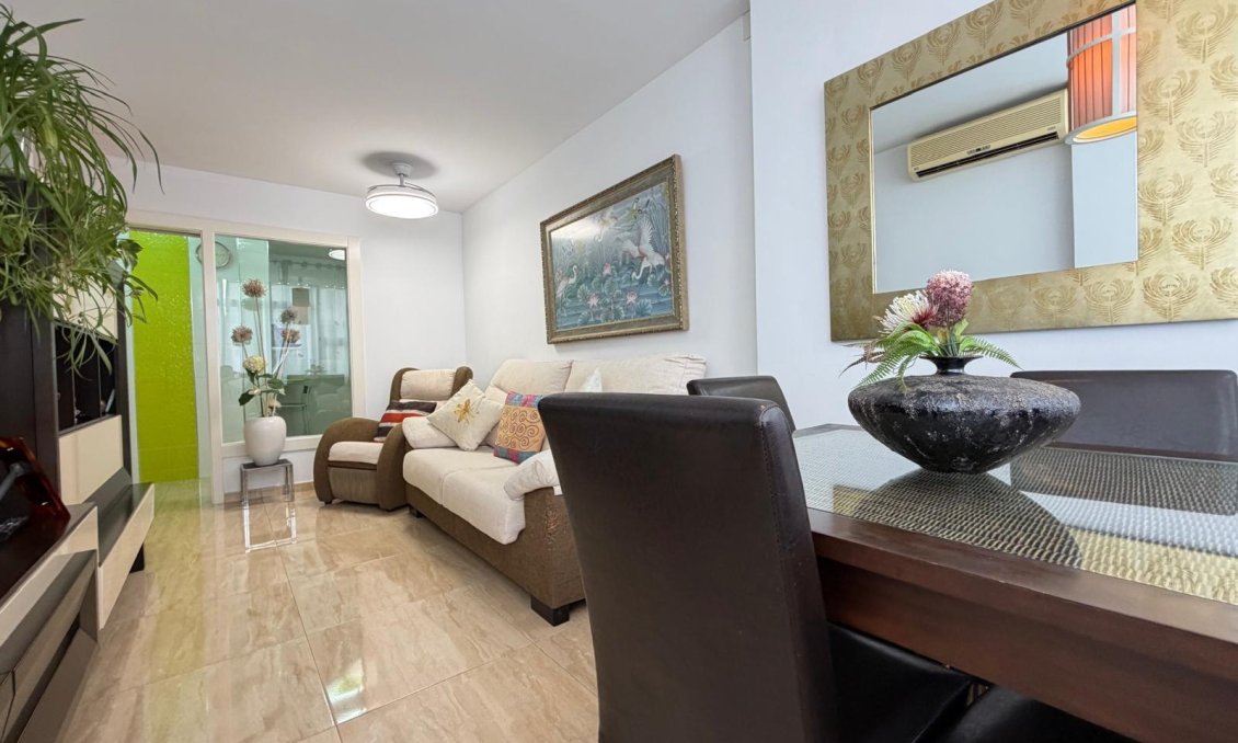 Wiederverkauf - Wohnung -
Torrevieja - Paseo Maritimo