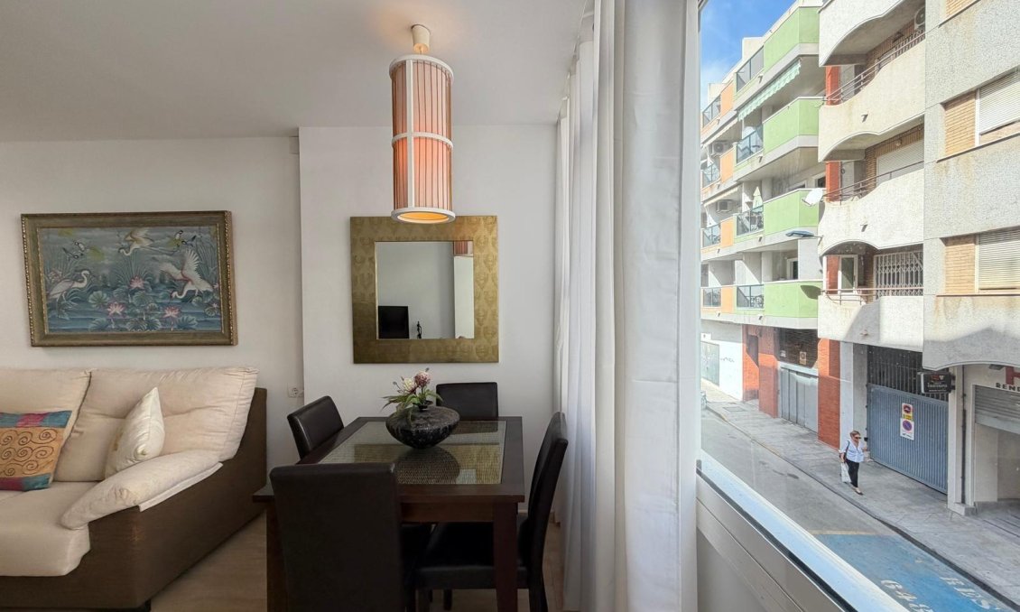 Wiederverkauf - Wohnung -
Torrevieja - Paseo Maritimo