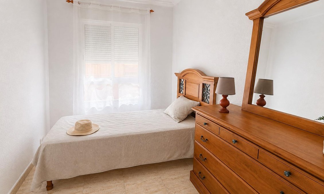 Wiederverkauf - Wohnung -
Torrevieja - PARQUE DE LAS NACIONES