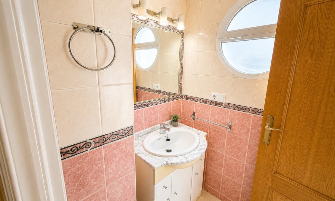 Wiederverkauf - Wohnung -
Torrevieja - PARQUE DE LAS NACIONES