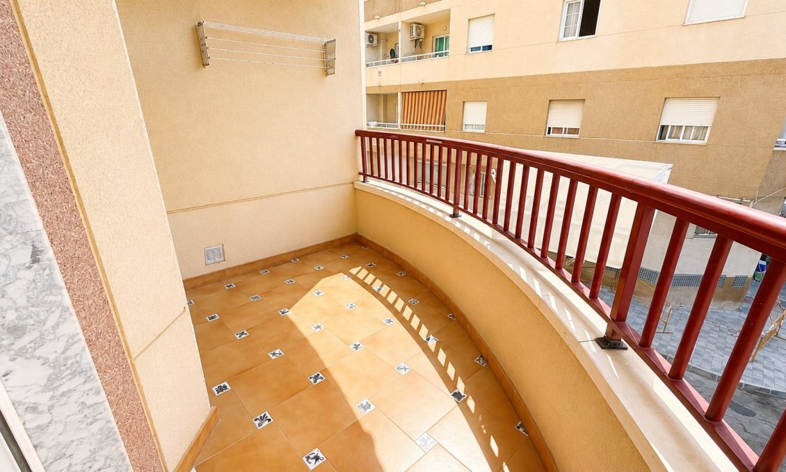 Wiederverkauf - Wohnung -
Torrevieja - PARQUE DE LAS NACIONES