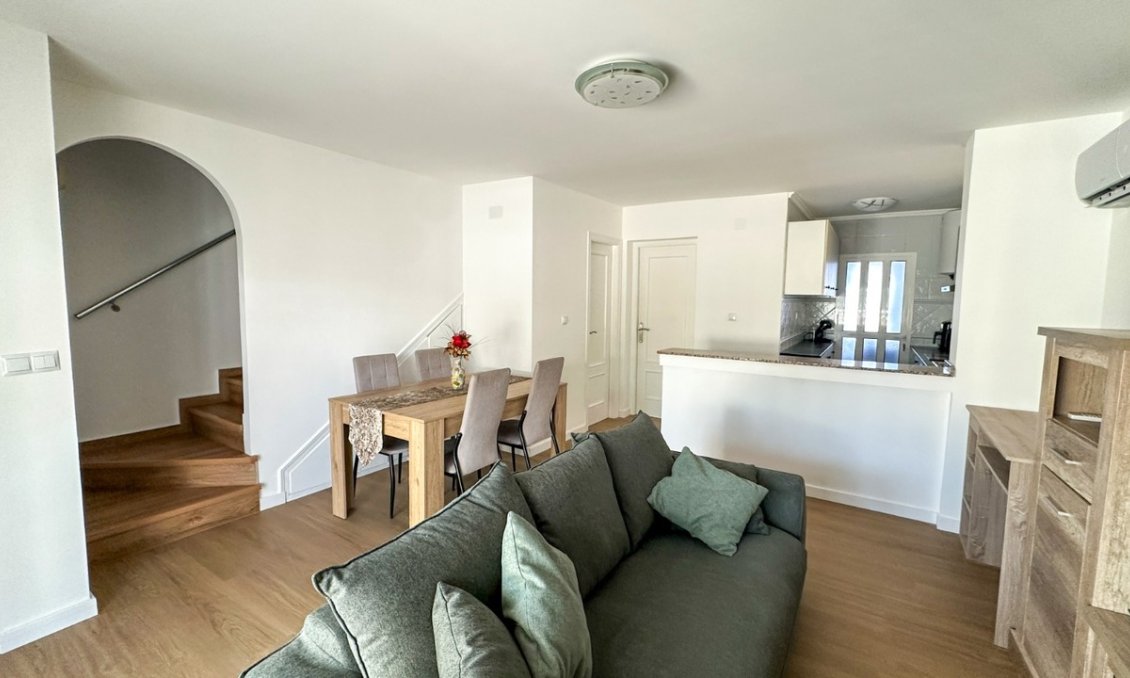Wiederverkauf - Villa -
Villamartin - Costa Blanca