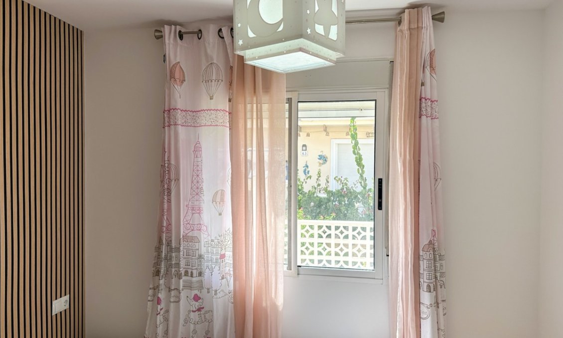 Wiederverkauf - Villa -
Villamartin - Costa Blanca