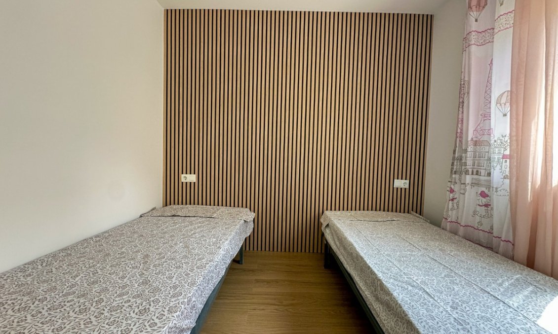 Wiederverkauf - Villa -
Villamartin - Costa Blanca