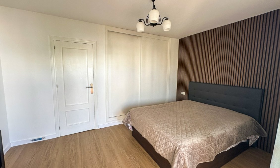 Wiederverkauf - Villa -
Villamartin - Costa Blanca