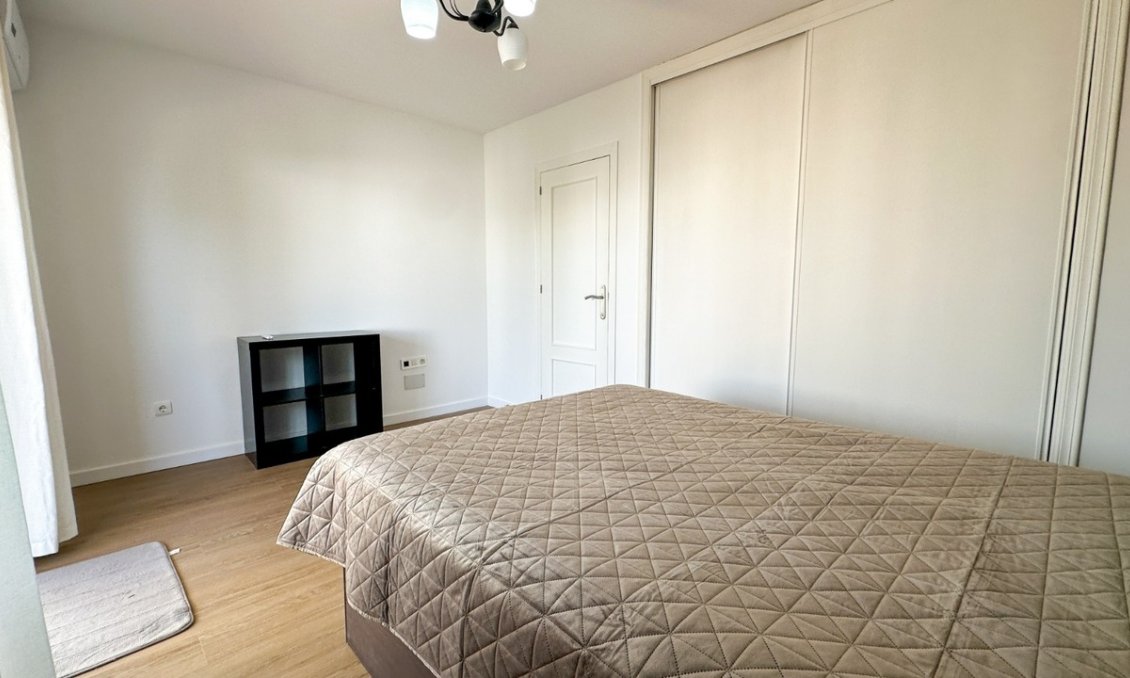 Wiederverkauf - Villa -
Villamartin - Costa Blanca