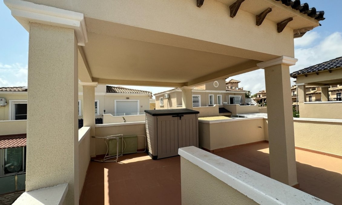 Wiederverkauf - Villa -
Villamartin - Costa Blanca