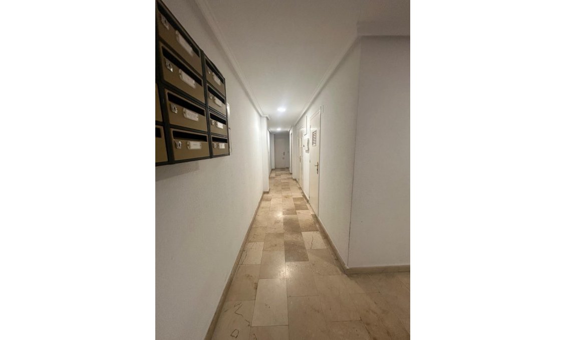 Wiederverkauf - Penthouse -
Torrevieja - Playa del Cura