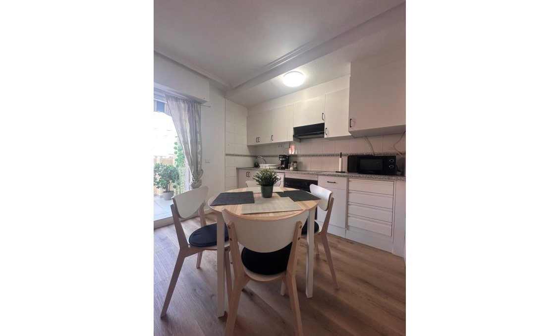 Wiederverkauf - Penthouse -
Torrevieja - Playa del Cura