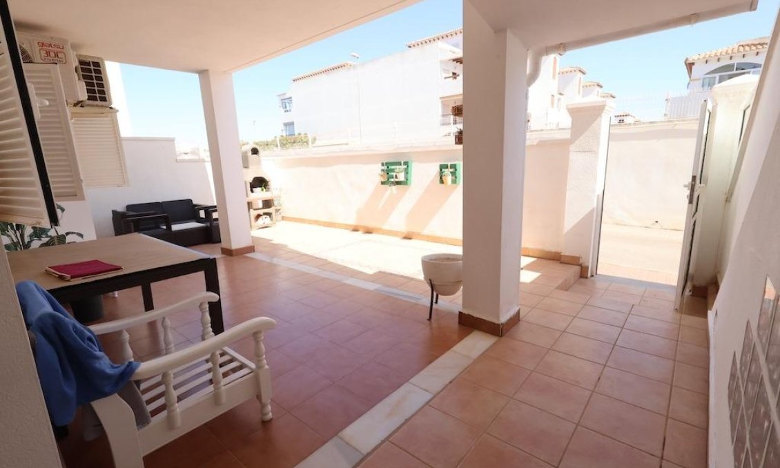Wiederverkauf - Bungalow -
Orihuela Costa - Costa Blanca