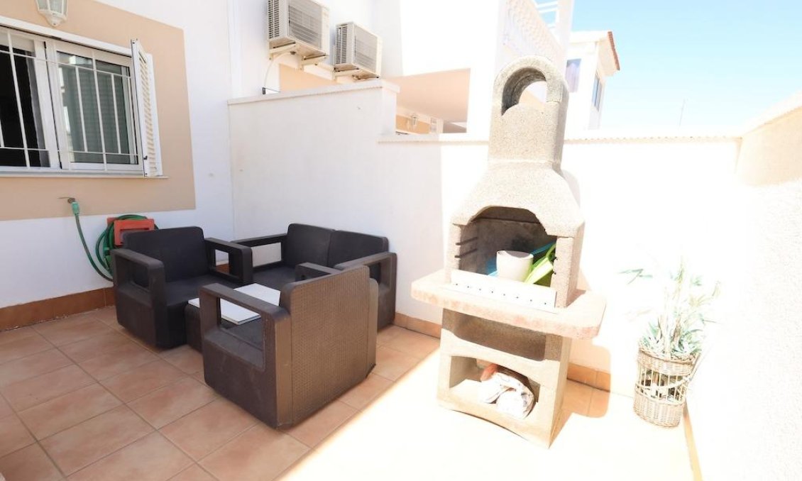 Wiederverkauf - Bungalow -
Orihuela Costa - Costa Blanca