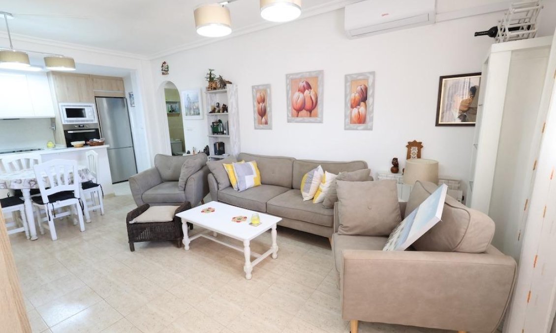 Wiederverkauf - Bungalow -
Orihuela Costa - Costa Blanca