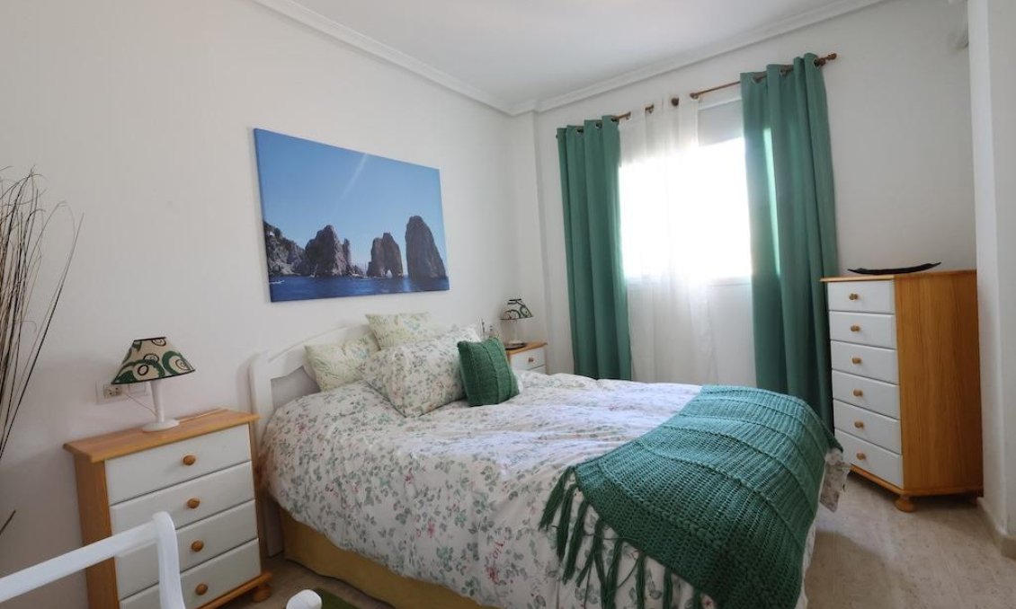 Wiederverkauf - Bungalow -
Orihuela Costa - Costa Blanca