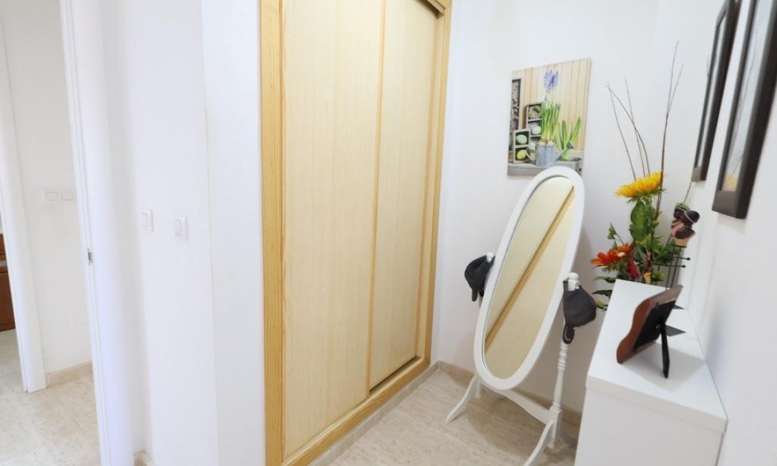 Wiederverkauf - Bungalow -
Orihuela Costa - Costa Blanca