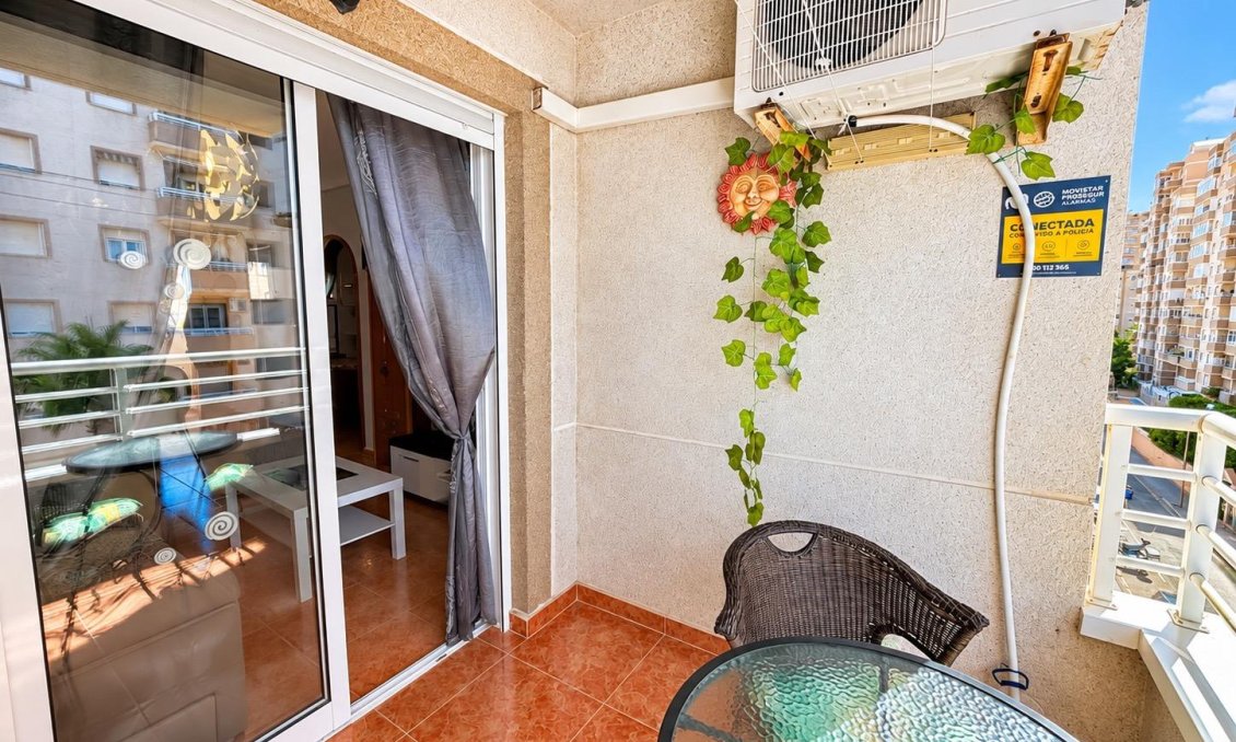 Wiederverkauf - Wohnung -
Torrevieja - Nueva Torrevieja