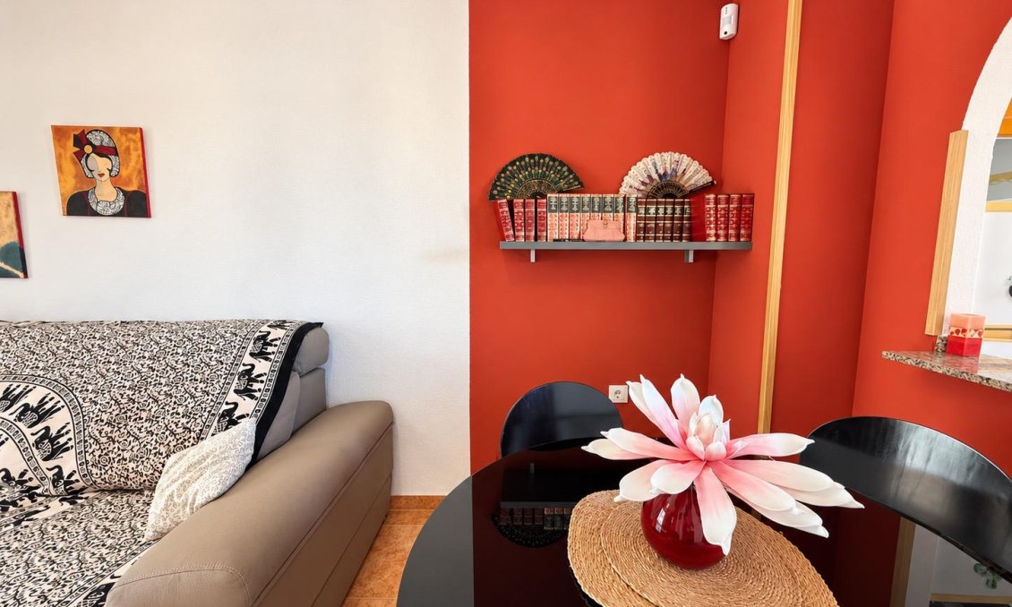 Wiederverkauf - Wohnung -
Torrevieja - Nueva Torrevieja
