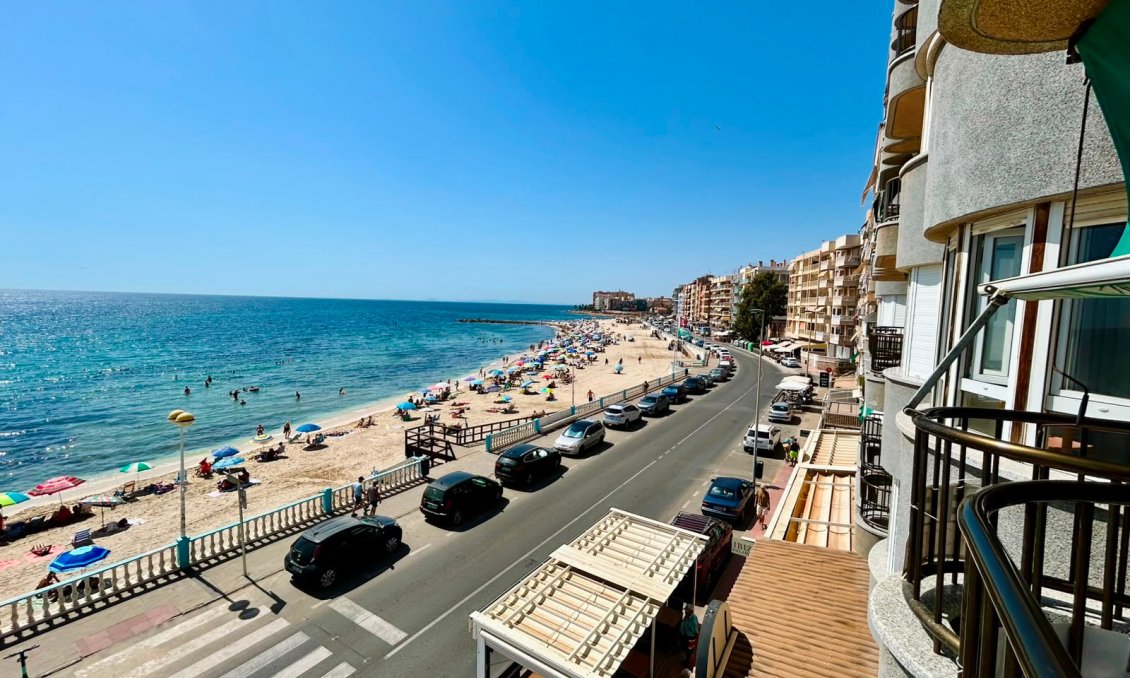 Resale - Apartment -
Torrevieja - Costa Blanca