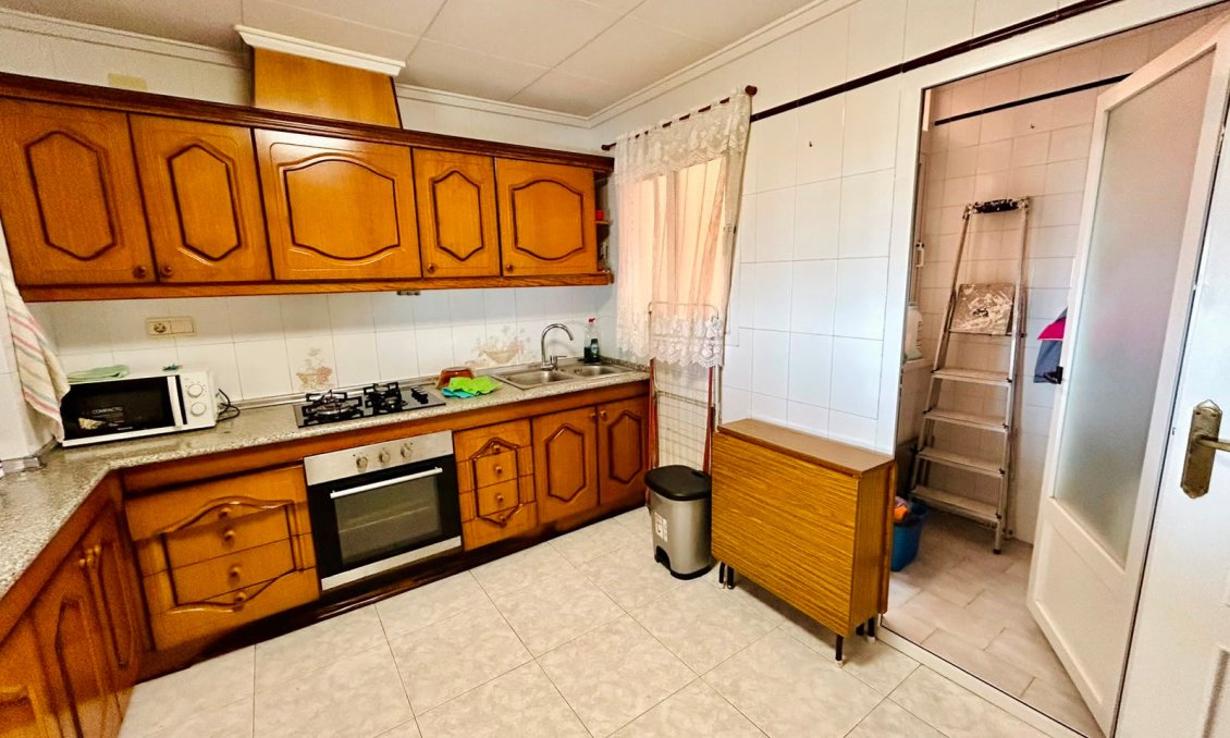 Resale - Apartment -
Torrevieja - Costa Blanca