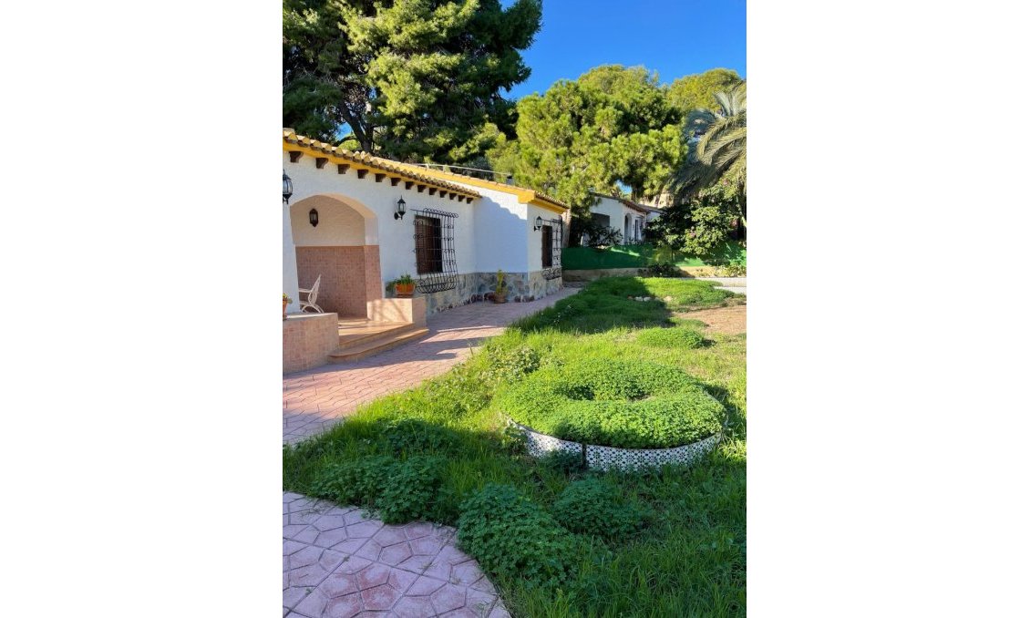 Wiederverkauf - Villa -
Orihuela Costa - Costa Blanca
