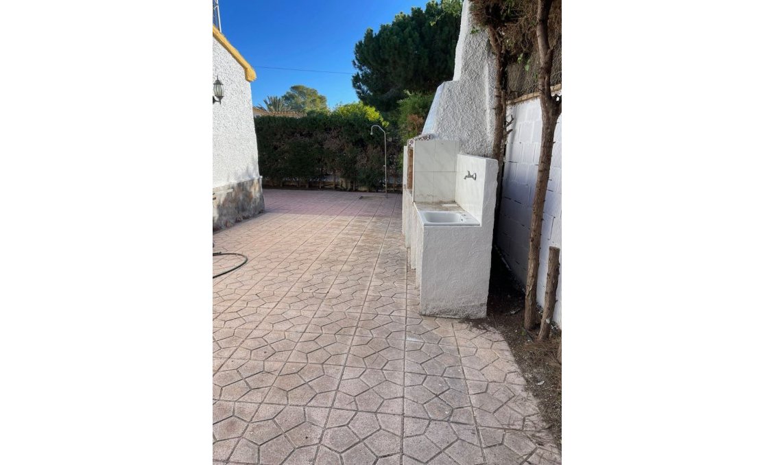 Wiederverkauf - Villa -
Orihuela Costa - Costa Blanca