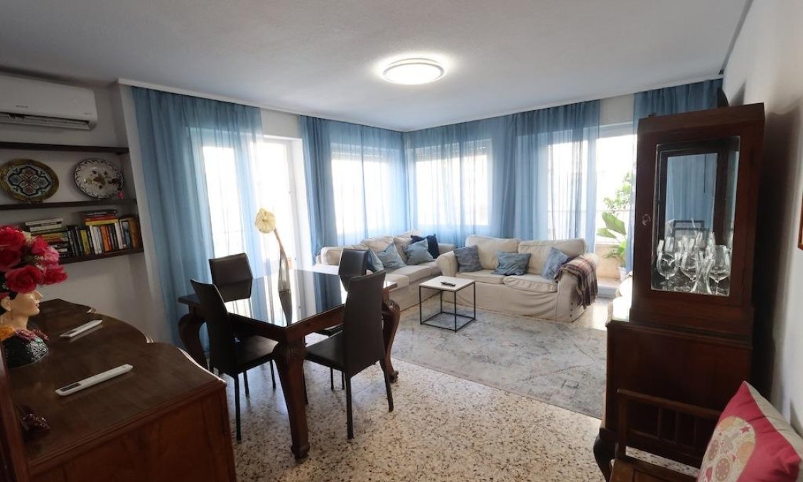 Resale - Apartment -
Torrevieja - Costa Blanca